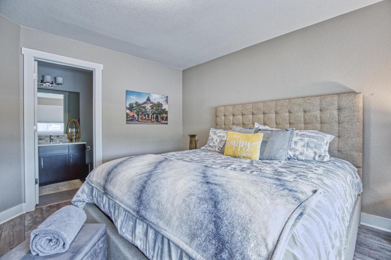 Modern Townhome Near Old Town, Breweries, & River! Fort Collins Esterno foto