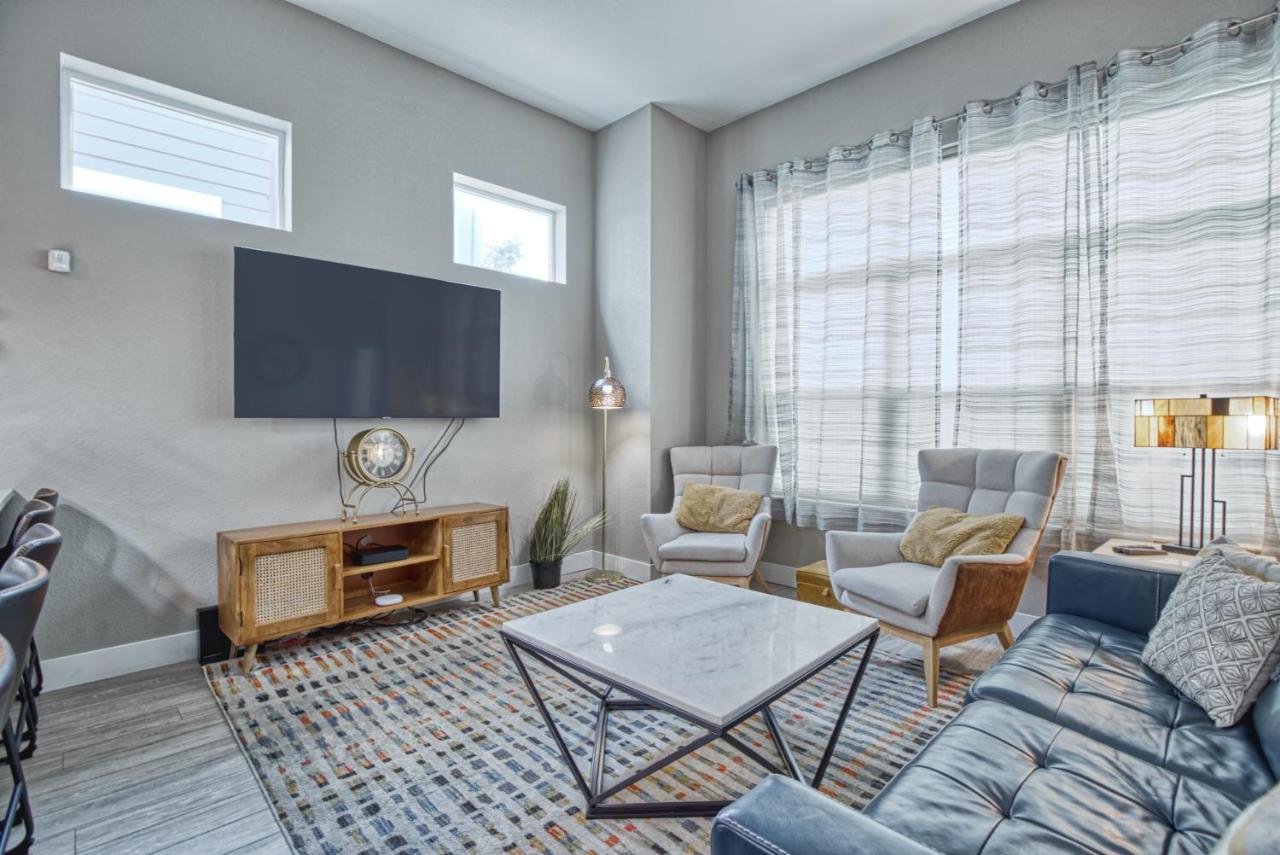 Modern Townhome Near Old Town, Breweries, & River! Fort Collins Esterno foto
